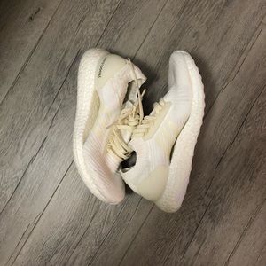 Ultra-boost Sneakers